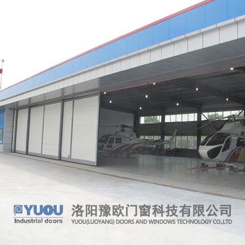 河南機(jī)庫大門 河南機(jī)庫大門